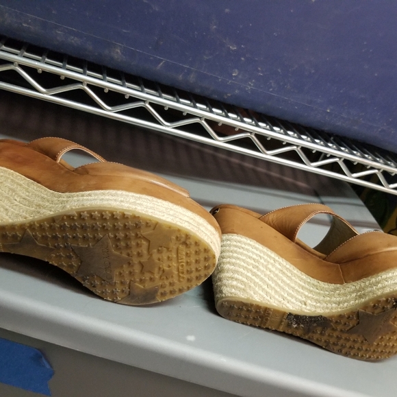 Jimmy Choo wedges. Rust brown size 40. - Picture 3 of 3